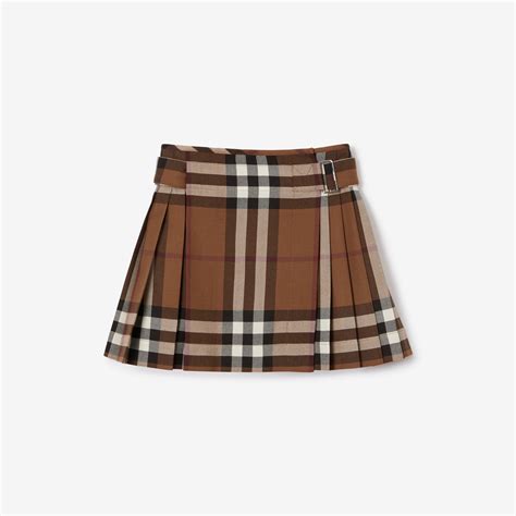 burberry pleated skirt